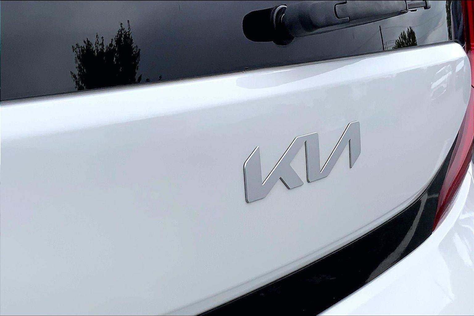 Used 2022 Kia Soul LX w/ Technology Package FWD image 29