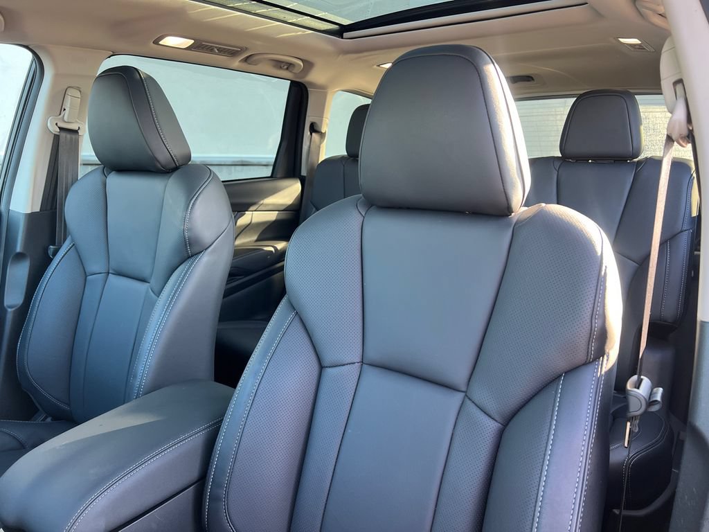 Used 2025 Subaru Ascent Limited AWD/4WD image 13