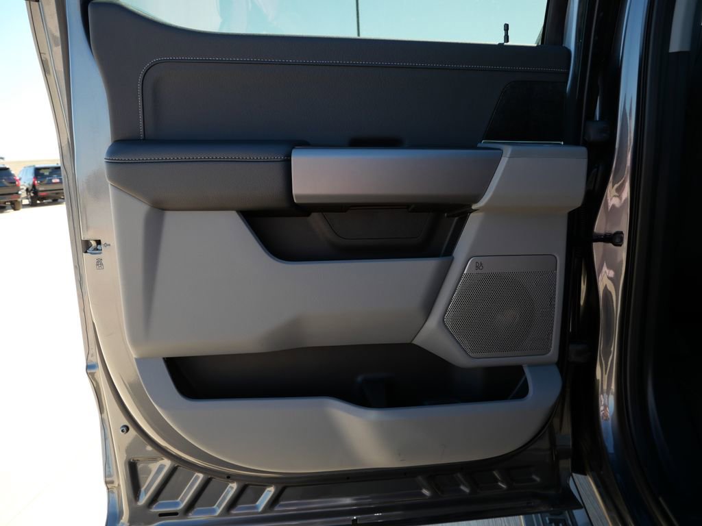New 2026 Ford F250 XLT w/ XLT Premium Package image 15