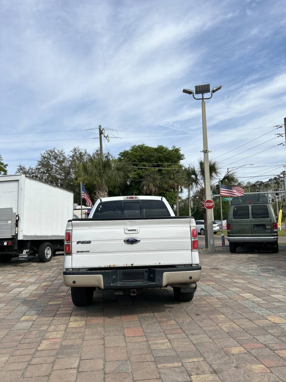 Used 2010 Ford F150 Lariat RWD image 4