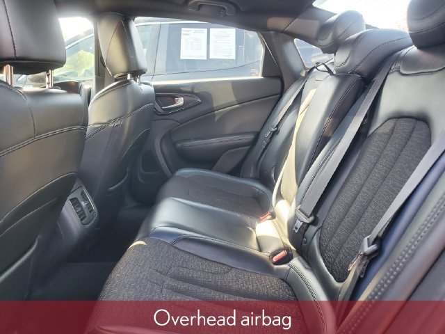 Used 2015 Chrysler 200 S w/ Comfort Group FWD image 31