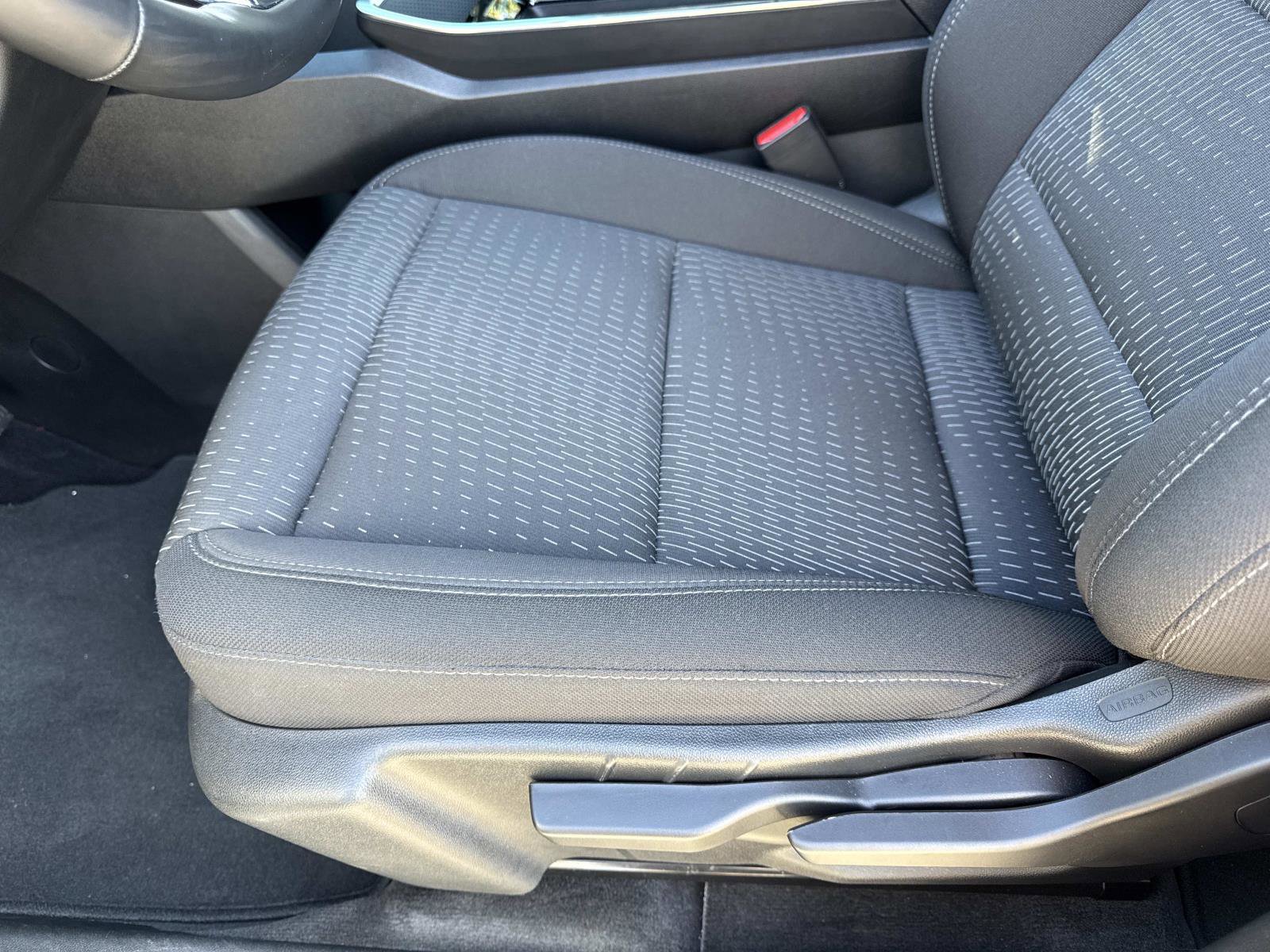 Used 2025 Chevrolet Equinox LT image 19