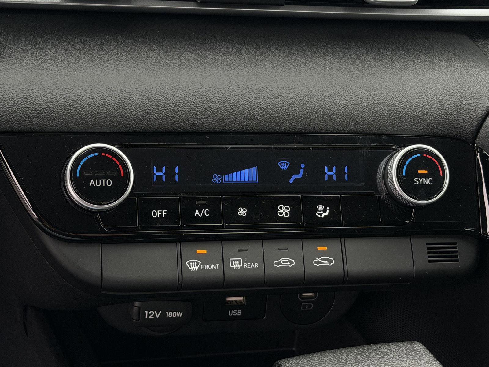 New 2026 Hyundai Elantra Blue image 13