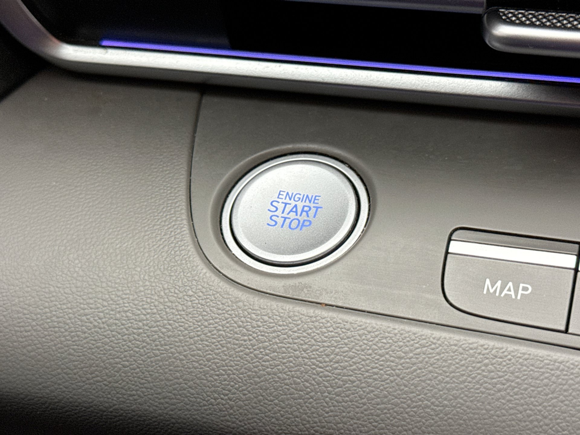 Used 2024 Hyundai Elantra SEL FWD image 19