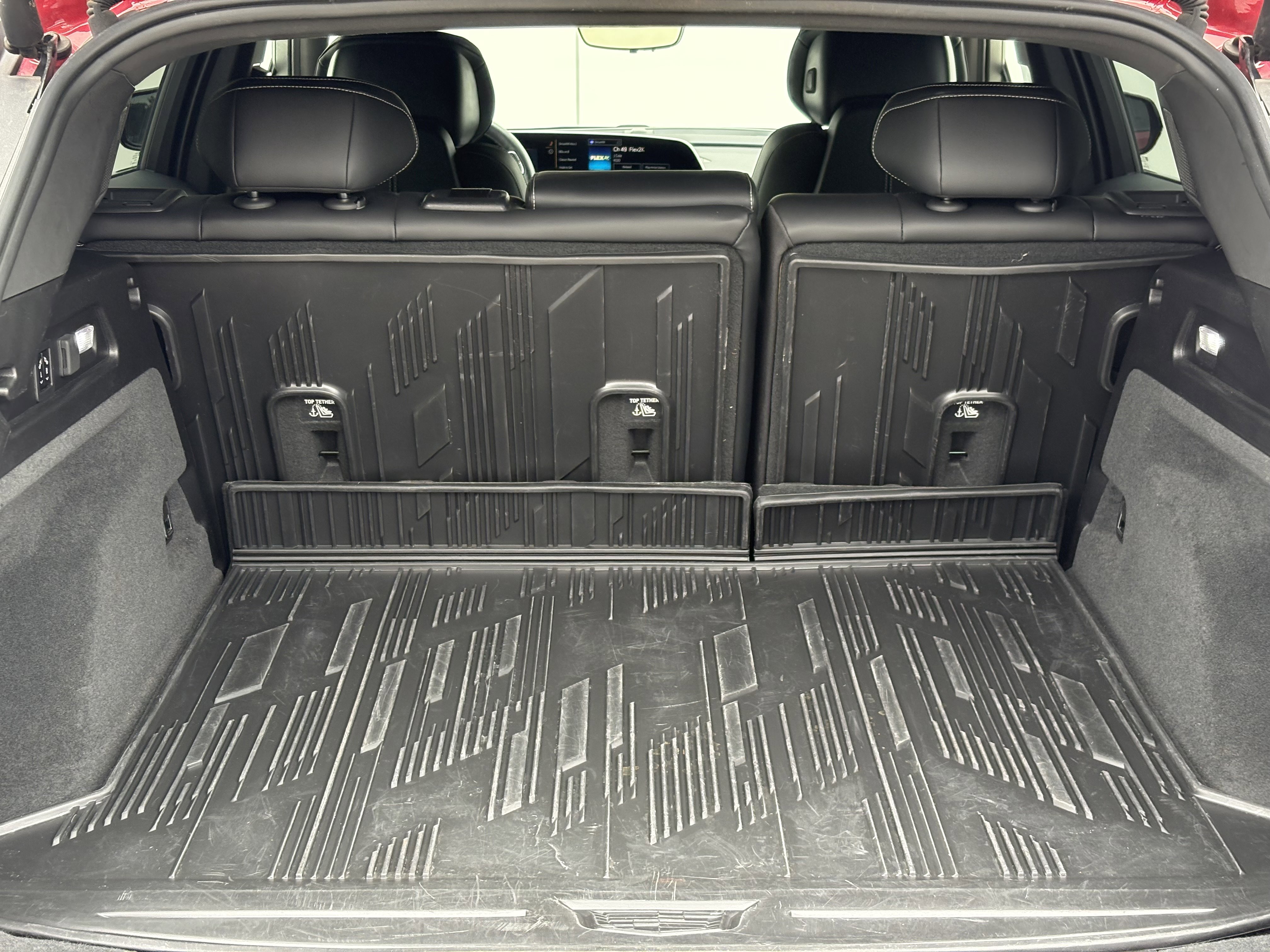 Used 2024 Cadillac Lyriq Luxury w/ LPO, Floor Liner Package AWD/4WD image 9