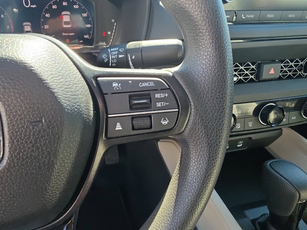 Certified 2025 Honda Accord SE image 17