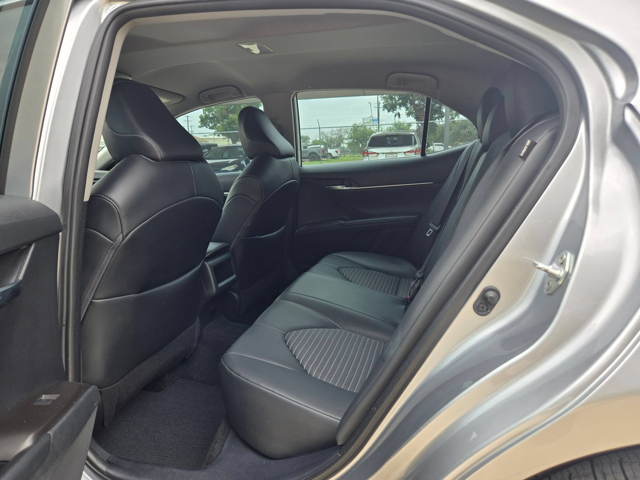 Used 2024 Toyota Camry SE w/ Convenience Package FWD image 21