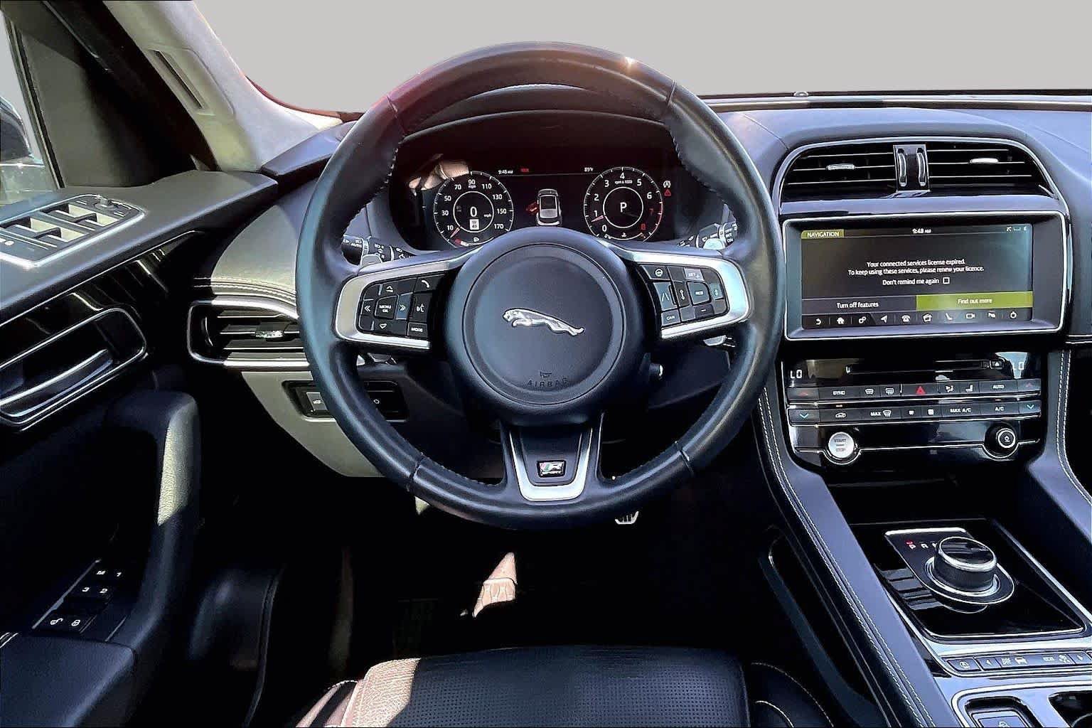 Used 2019 Jaguar F-PACE R-Sport AWD/4WD image 6