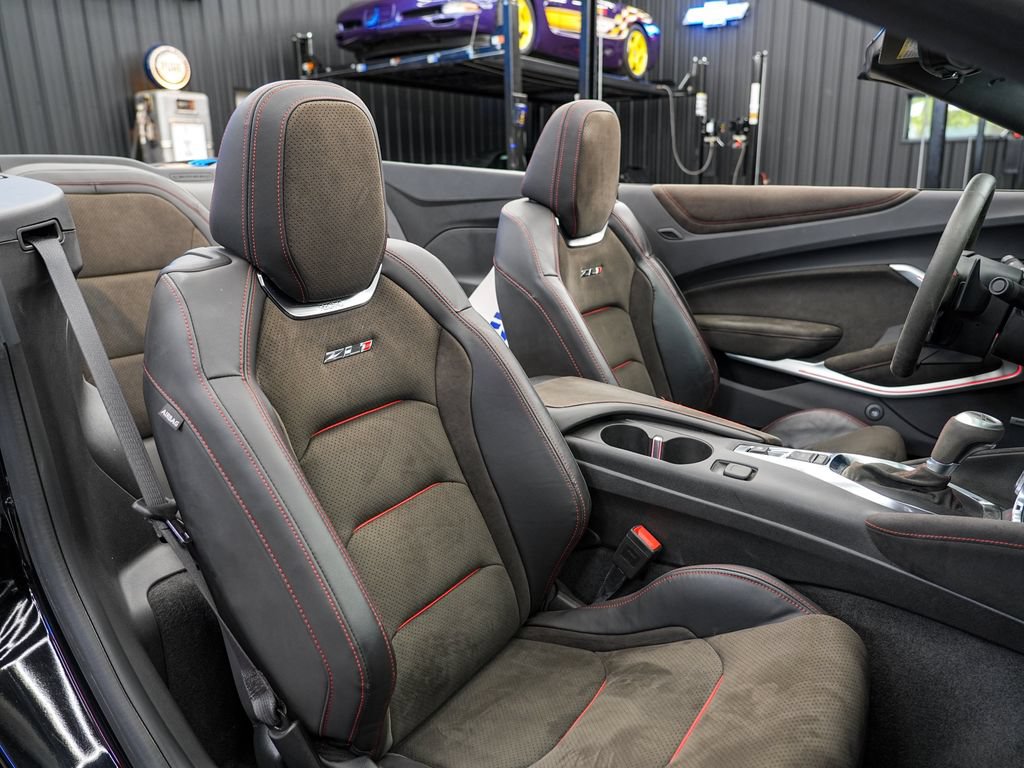Used 2023 Chevrolet Camaro ZL1 RWD image 24