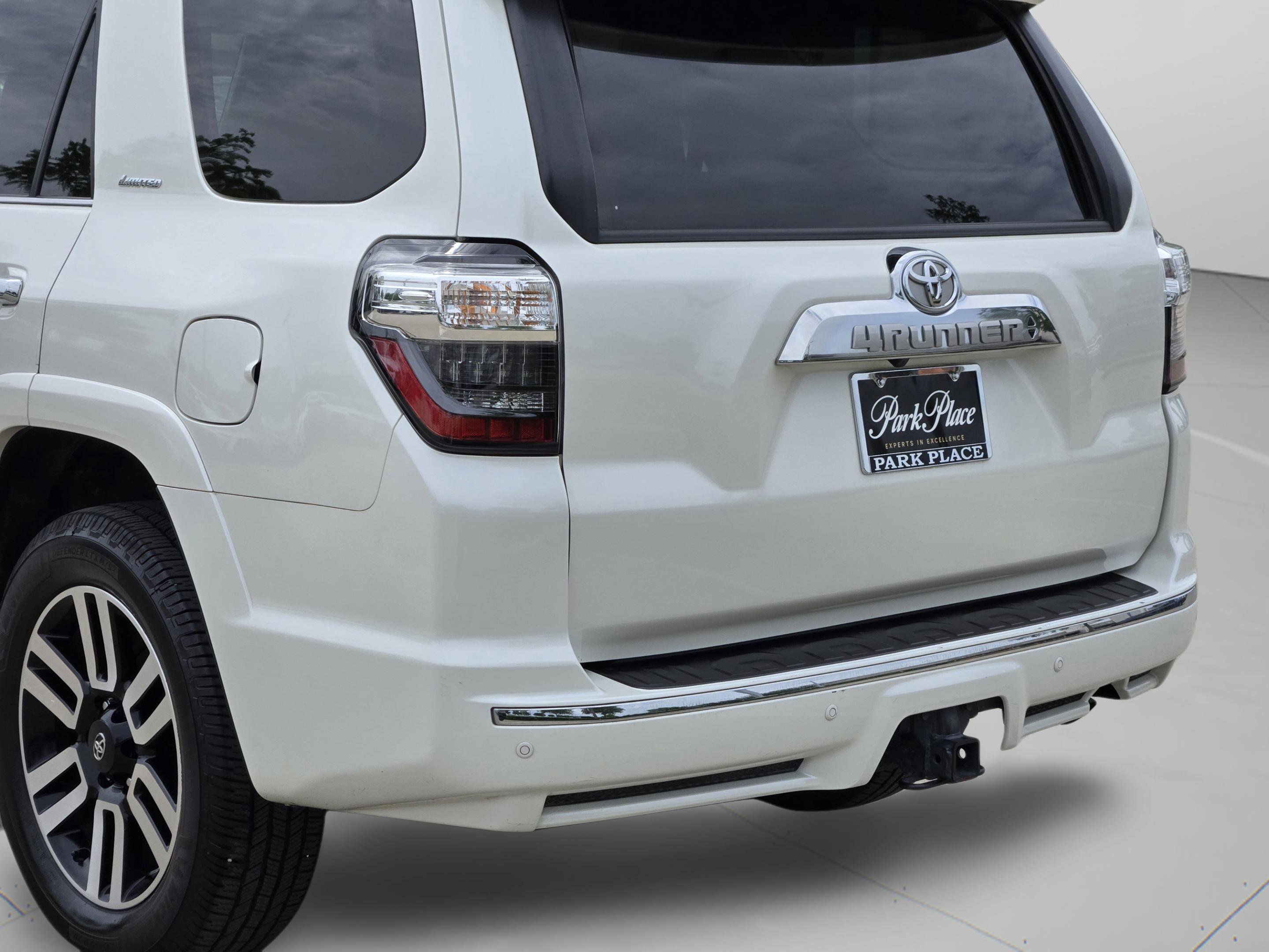 Used 2022 Toyota 4Runner Limited RWD image 16