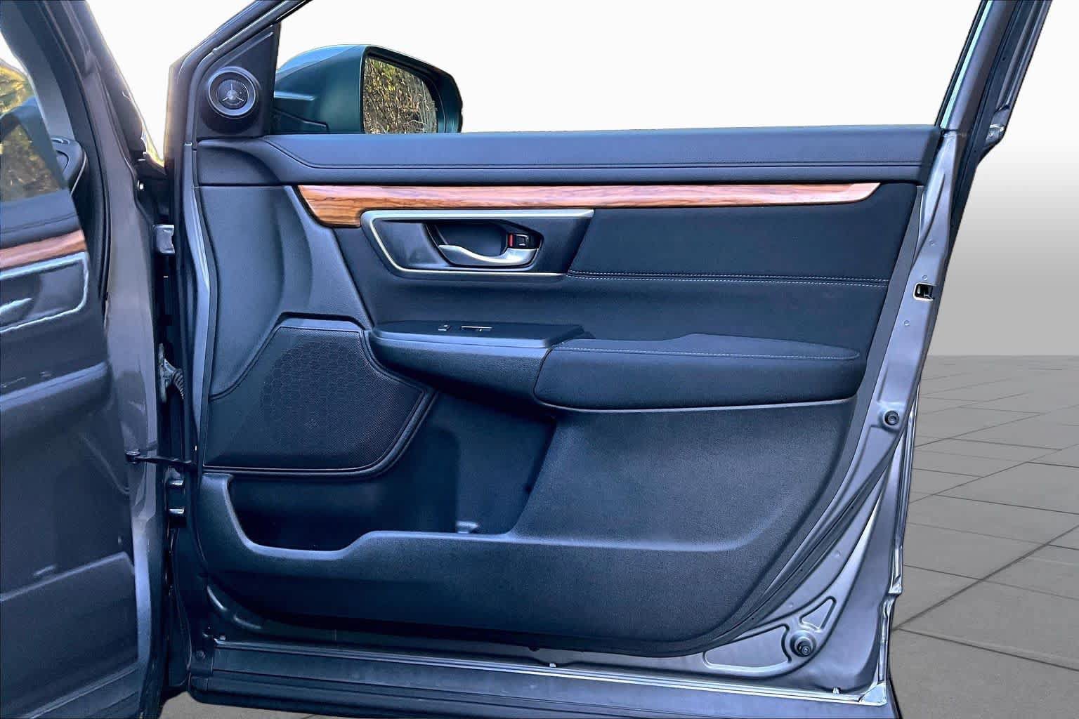 Used 2018 Honda CR-V EX image 22