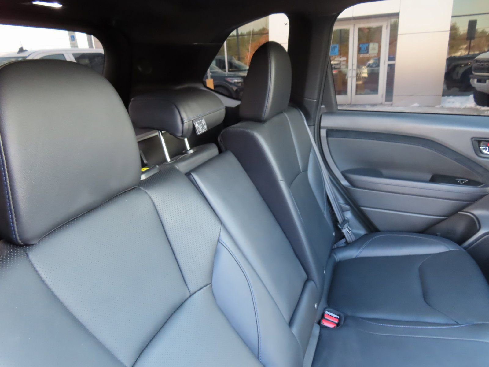 Used 2025 Subaru Forester Limited w/ Popular Package image 34