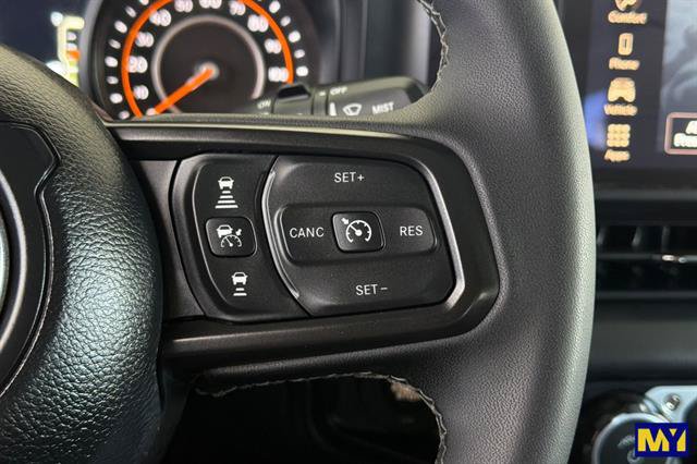 Used 2026 Jeep Wrangler Unlimited Rubicon AWD/4WD image 30