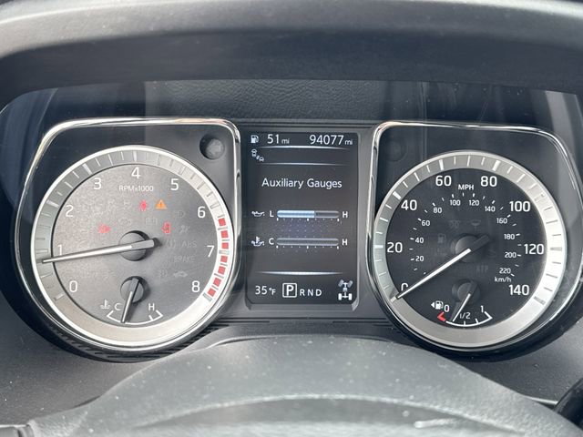 Used 2017 Nissan Titan SL image 26