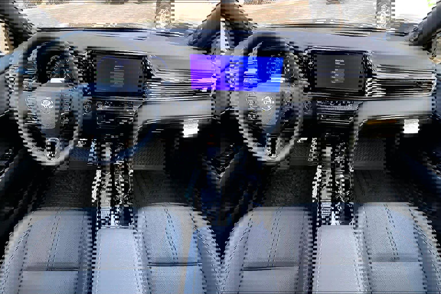 Used 2025 Toyota Camry XSE image 16