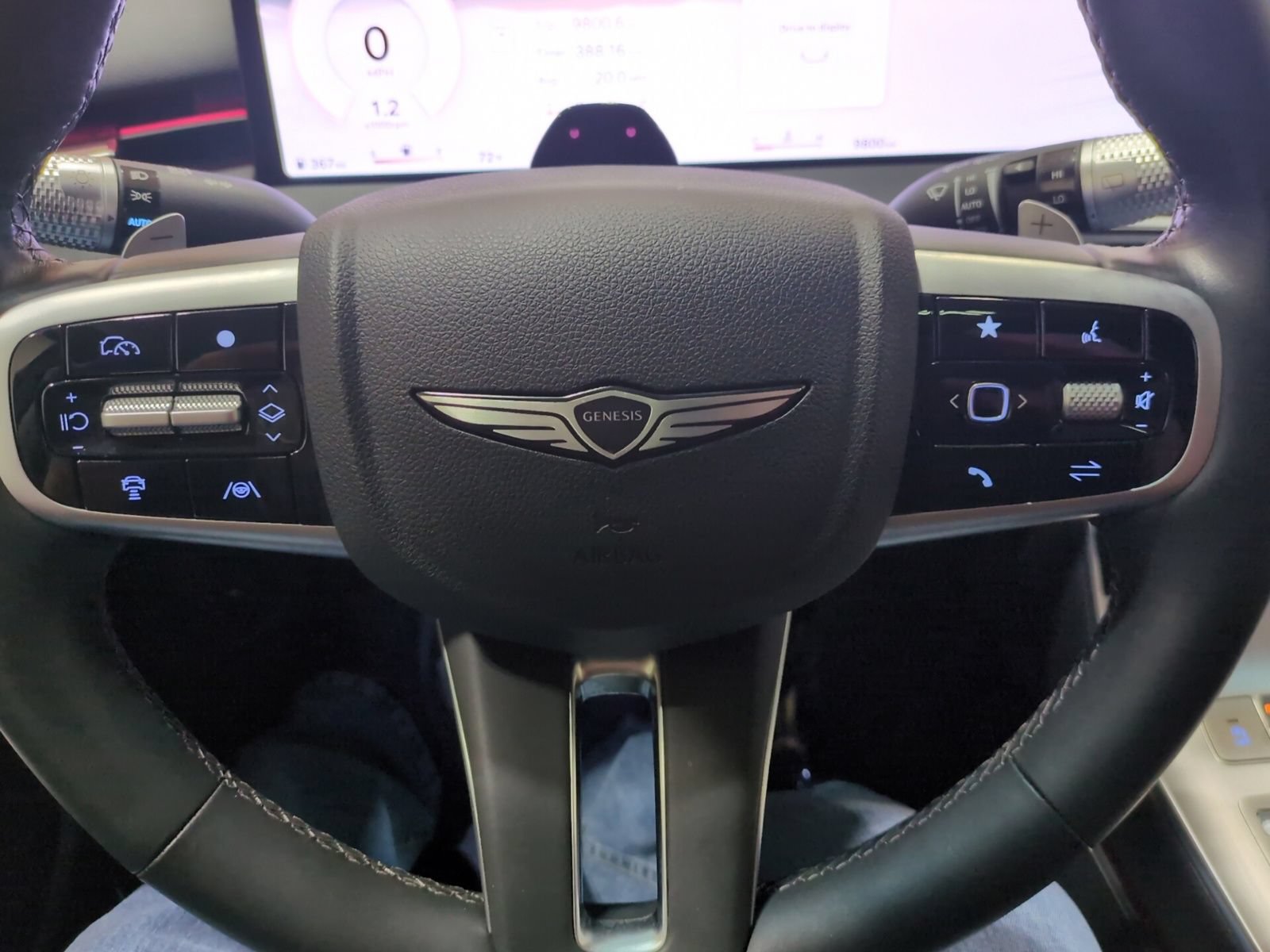 Certified 2026 Genesis GV70 2.5T Advanced AWD/4WD image 20