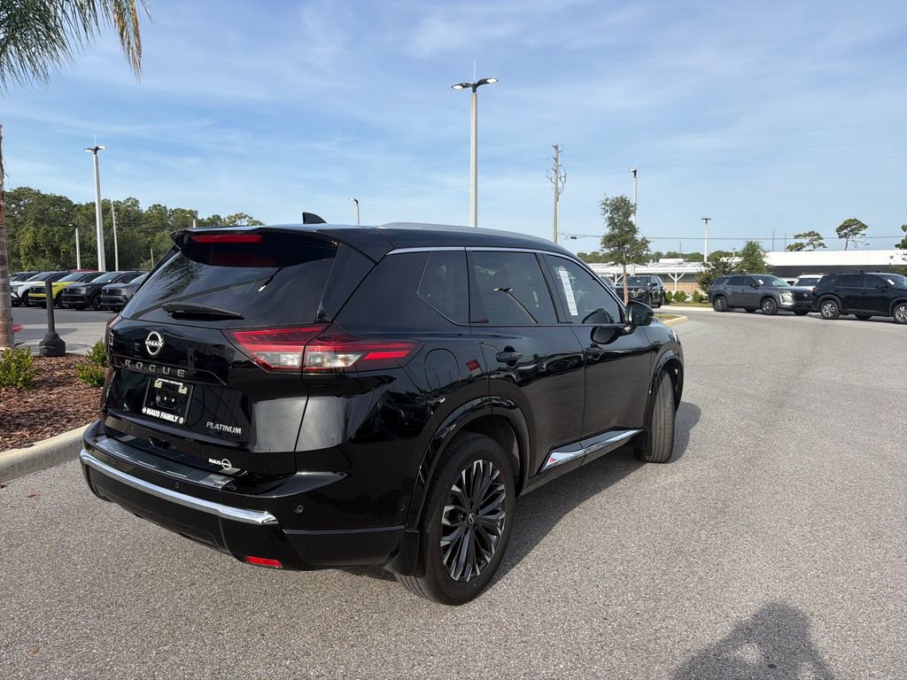 Certified 2024 Nissan Rogue Platinum w/ Platinum Premium Package FWD image 7