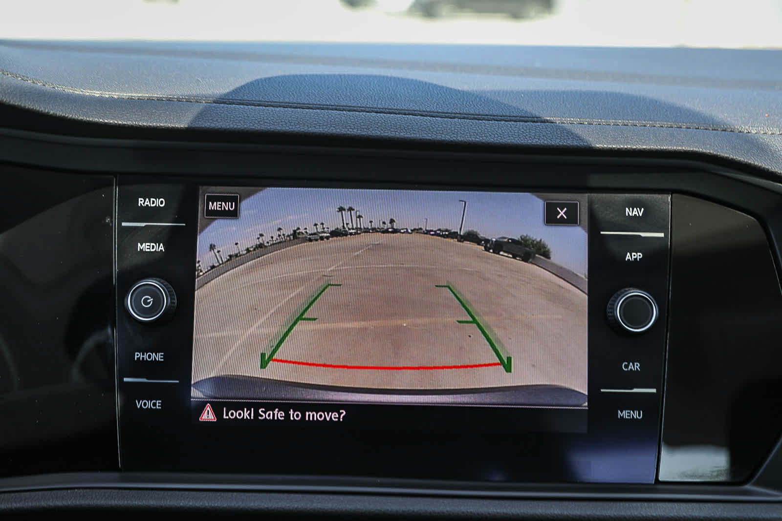 Used 2019 Volkswagen Jetta SEL Premium FWD image 22