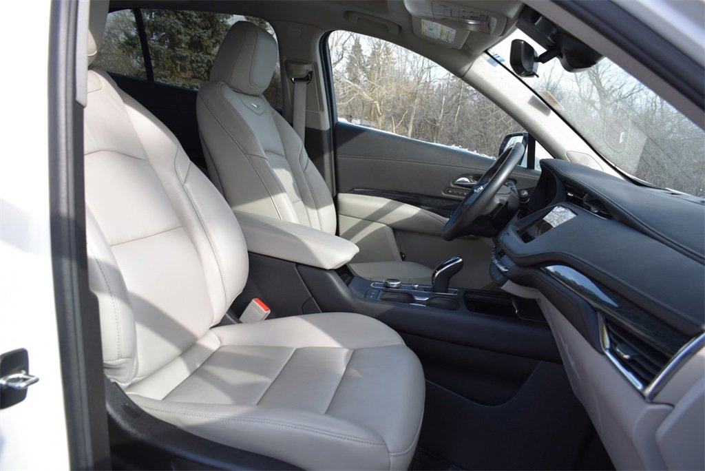 Used 2022 Cadillac XT4 Premium Luxury image 30