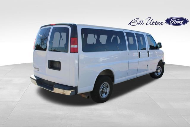Used 2016 Chevrolet Express 3500 LT w/ LT Preferred Equipment Group image 5