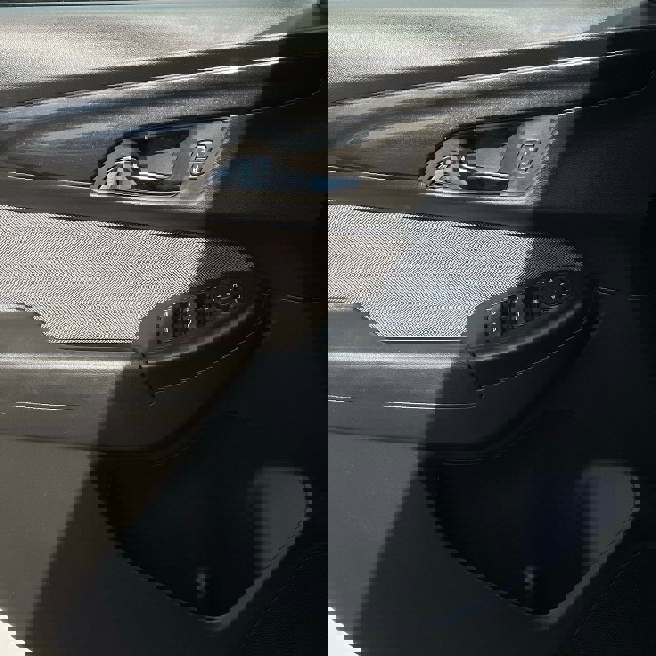 Used 2025 Chevrolet TrailBlazer LT image 21