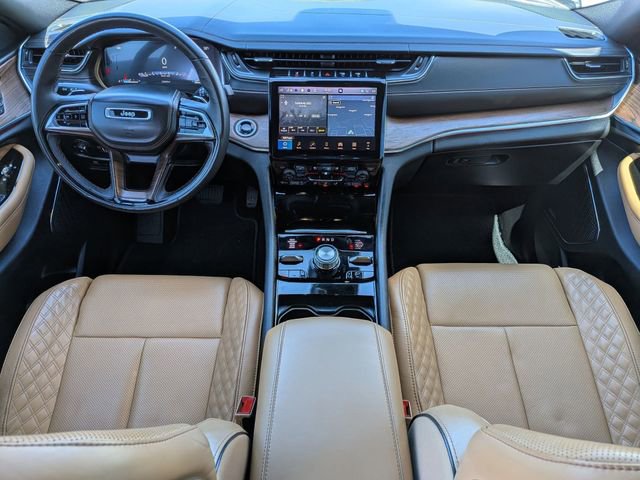 Used 2024 Jeep Grand Cherokee L Summit w/ High Altitude Package AWD/4WD image 18