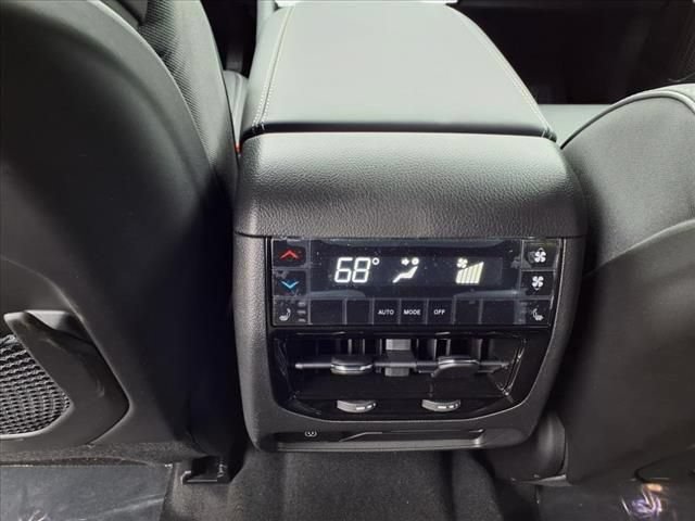 New 2025 Jeep Grand Cherokee L Overland w/ Advanced Protech Group III AWD/4WD image 15