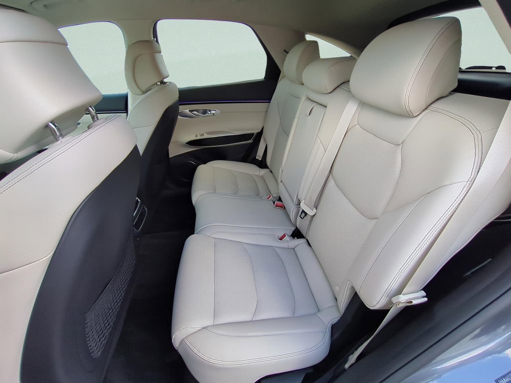 Used 2026 Genesis GV70 2.5T image 26