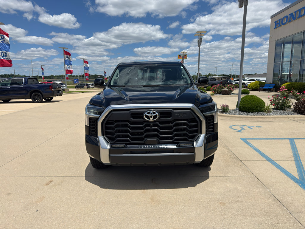 Used 2022 Toyota Tundra Limited AWD/4WD image 2