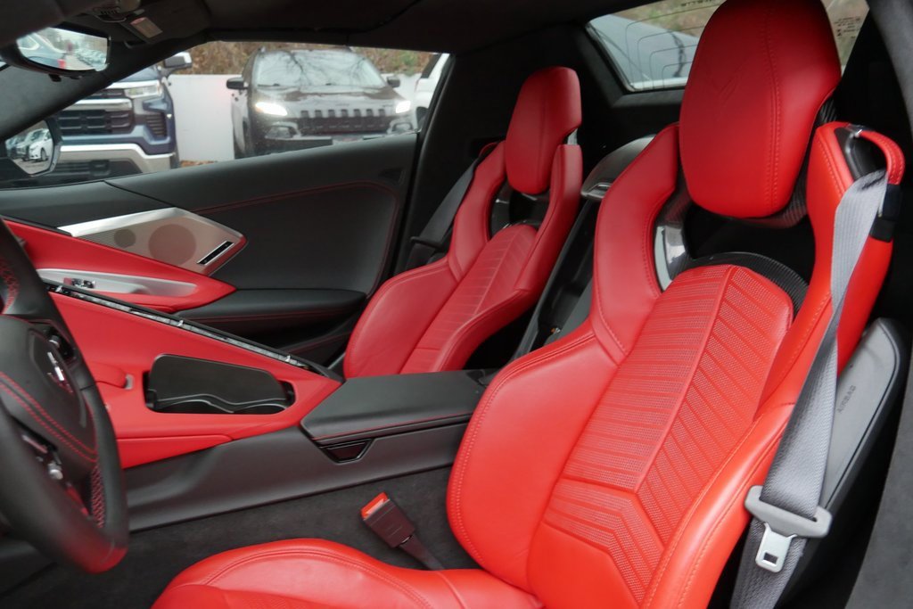 Used 2024 Chevrolet Corvette Stingray Premium Conv w/ Z51 Performance Package image 9