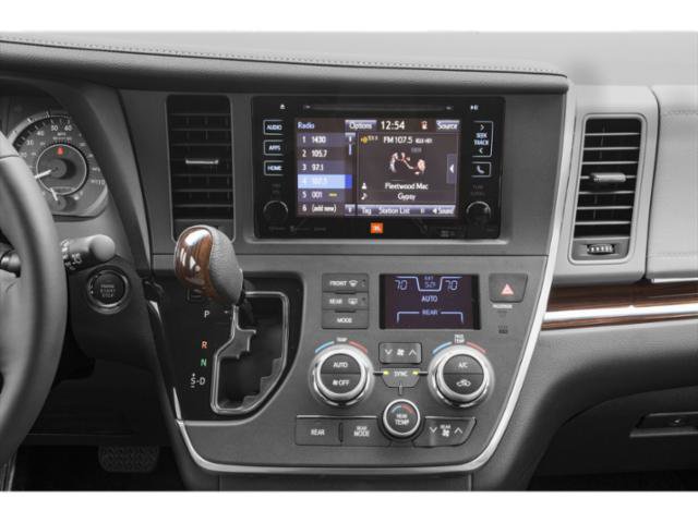 Used 2015 Toyota Sienna XLE FWD image 10