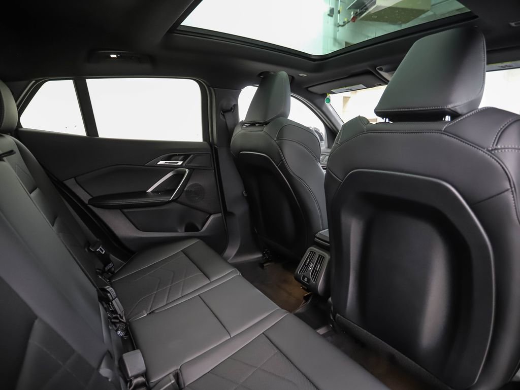 Used 2026 BMW X2 xDrive28i image 25