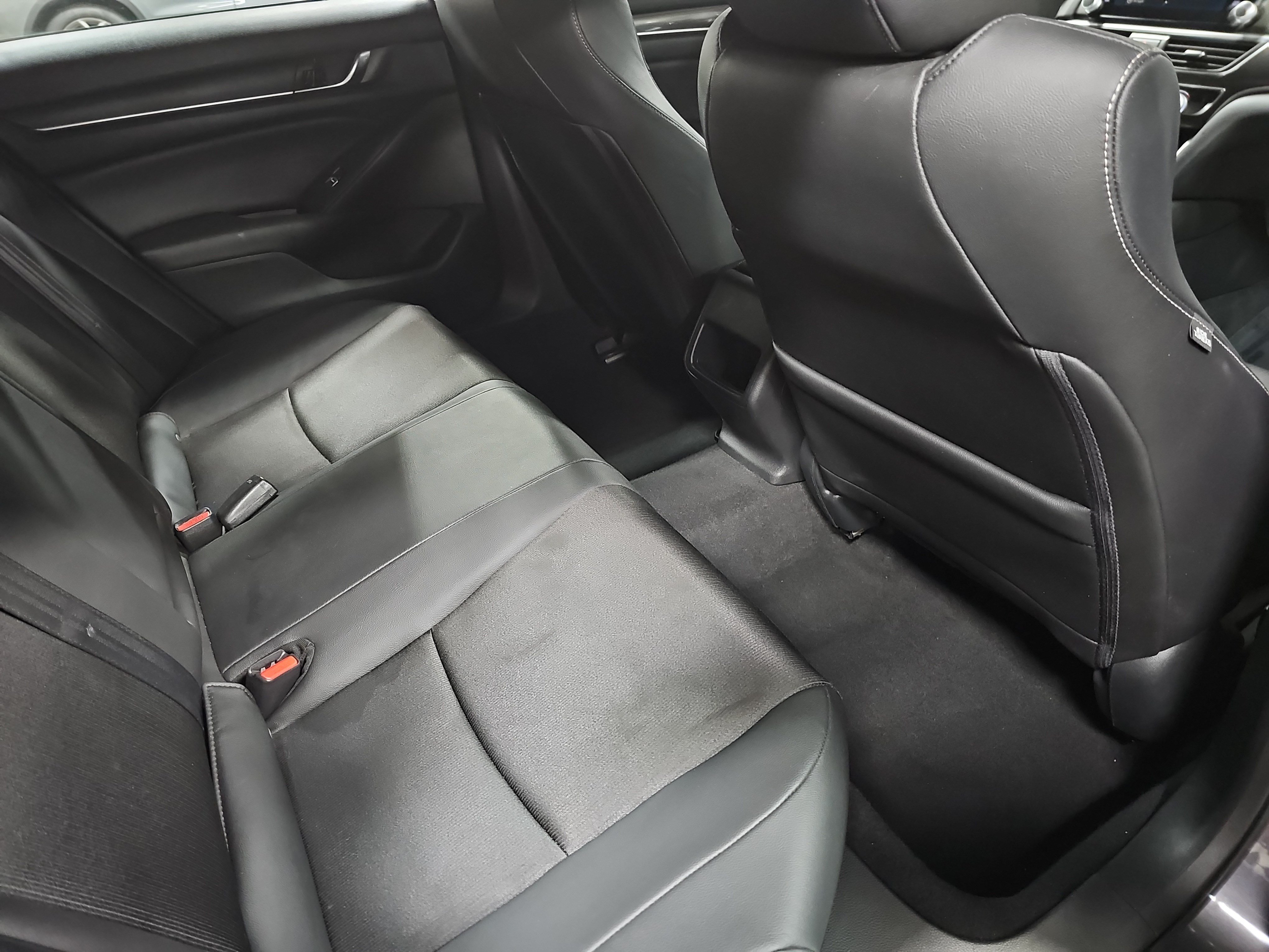 Used 2019 Honda Accord Sport image 11