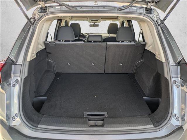 Used 2023 Nissan Rogue SV image 6