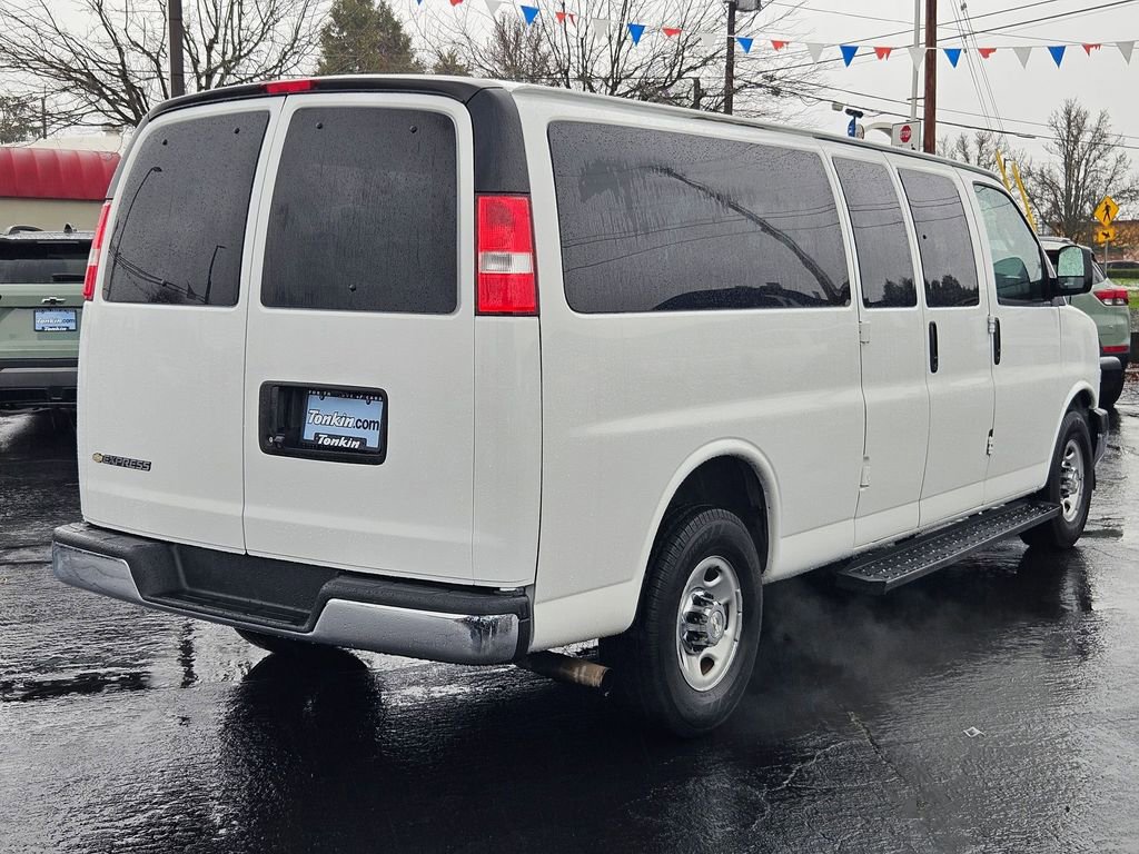 Used 2020 Chevrolet Express 3500 LT w/ LT Preferred Equipment Group image 6