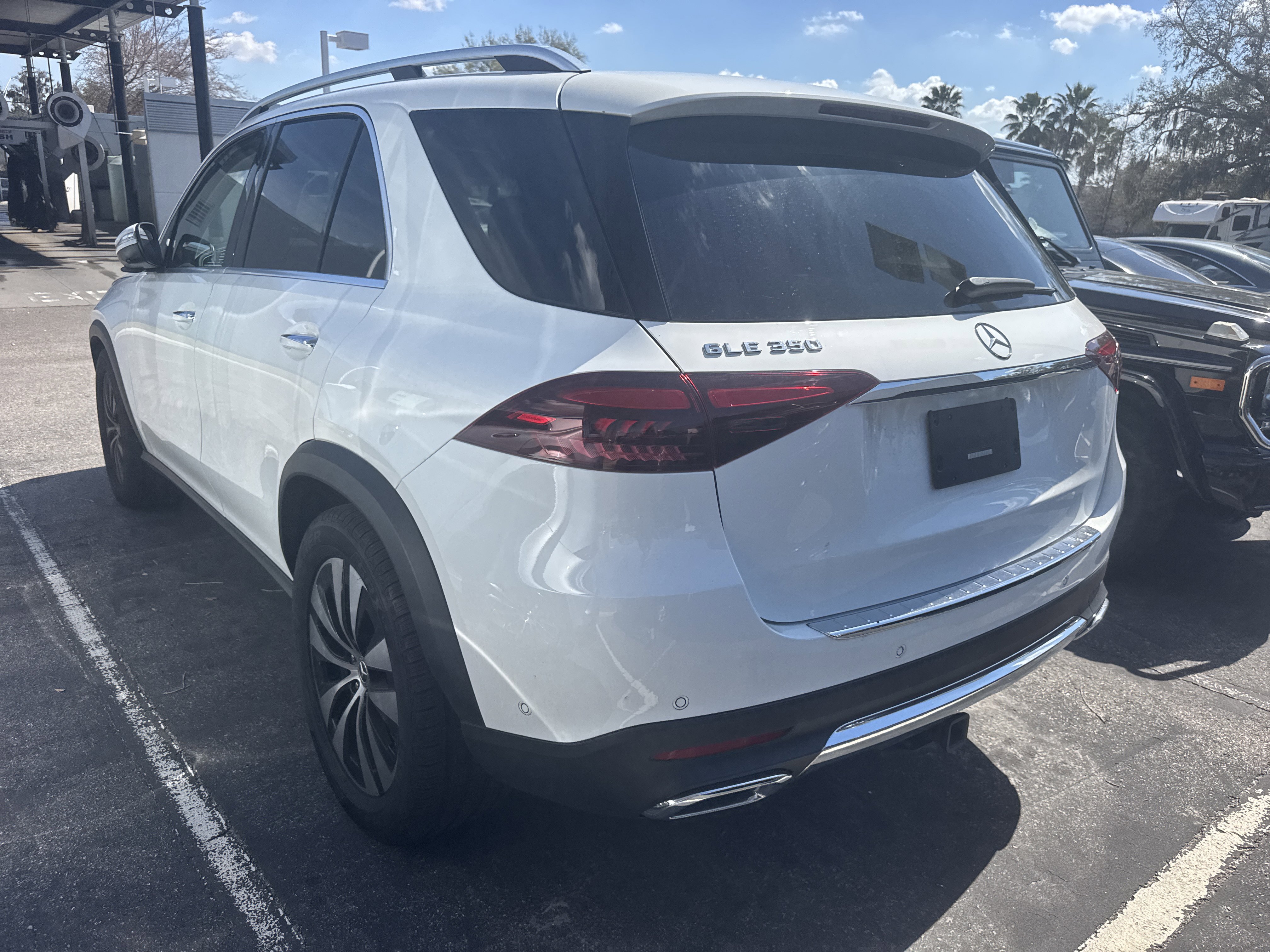 Certified 2025 Mercedes-Benz GLE 350 4MATIC image 3