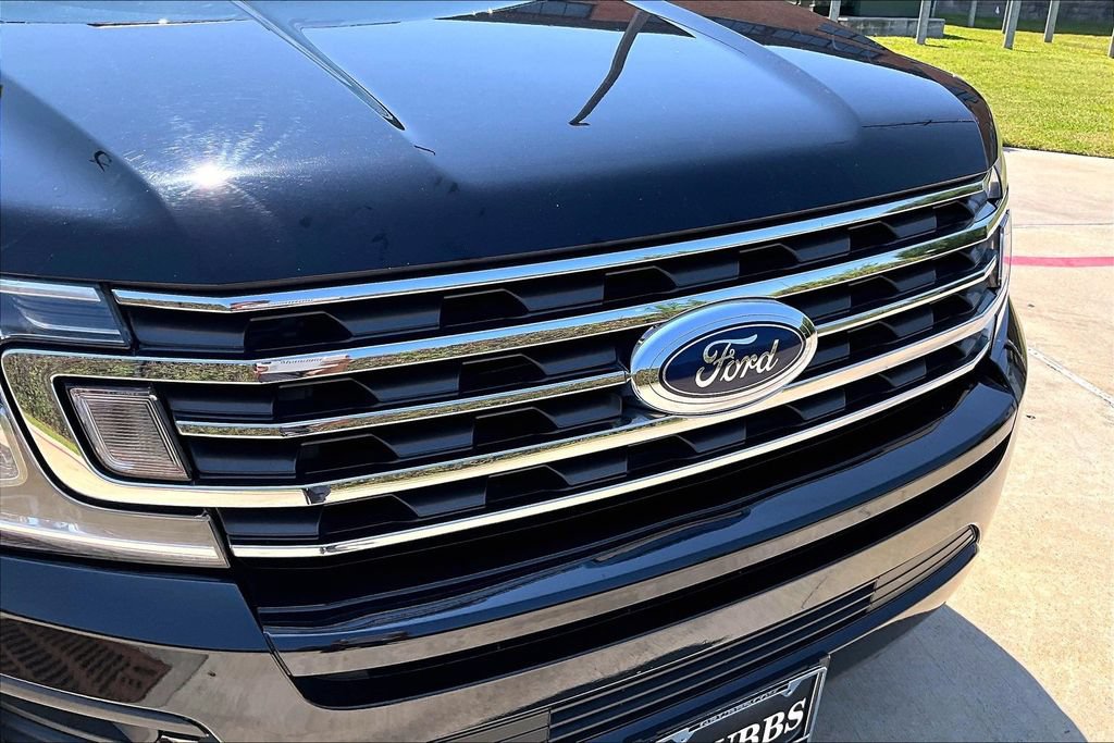 Used 2020 Ford Expedition XLT w/ Equipment Group 202A RWD image 39