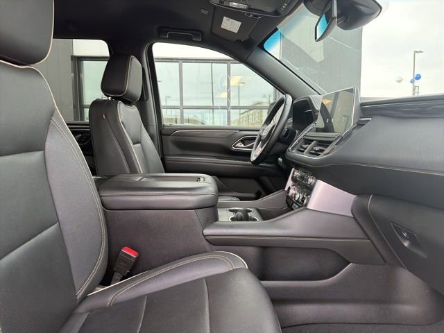 Used 2024 GMC Yukon SLT AWD/4WD image 12