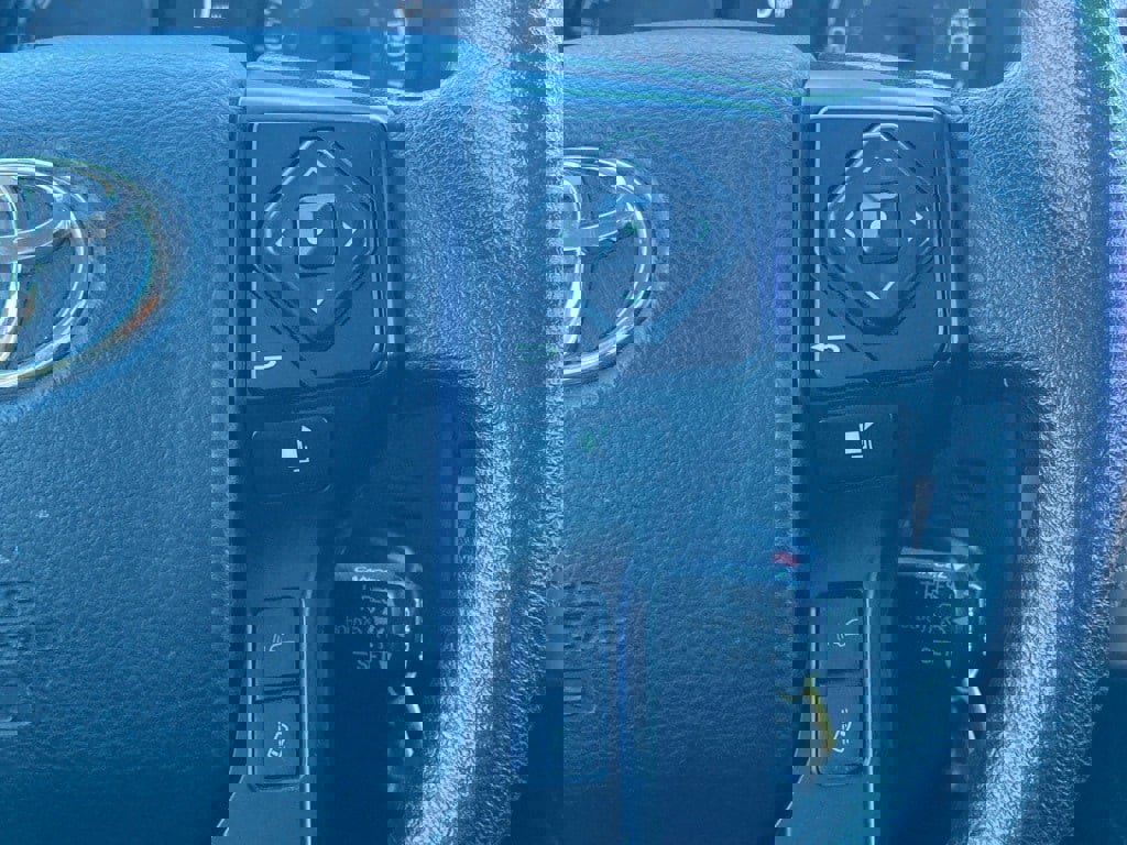 Used 2022 Toyota Tacoma SR w/ SR Convenience Package image 16