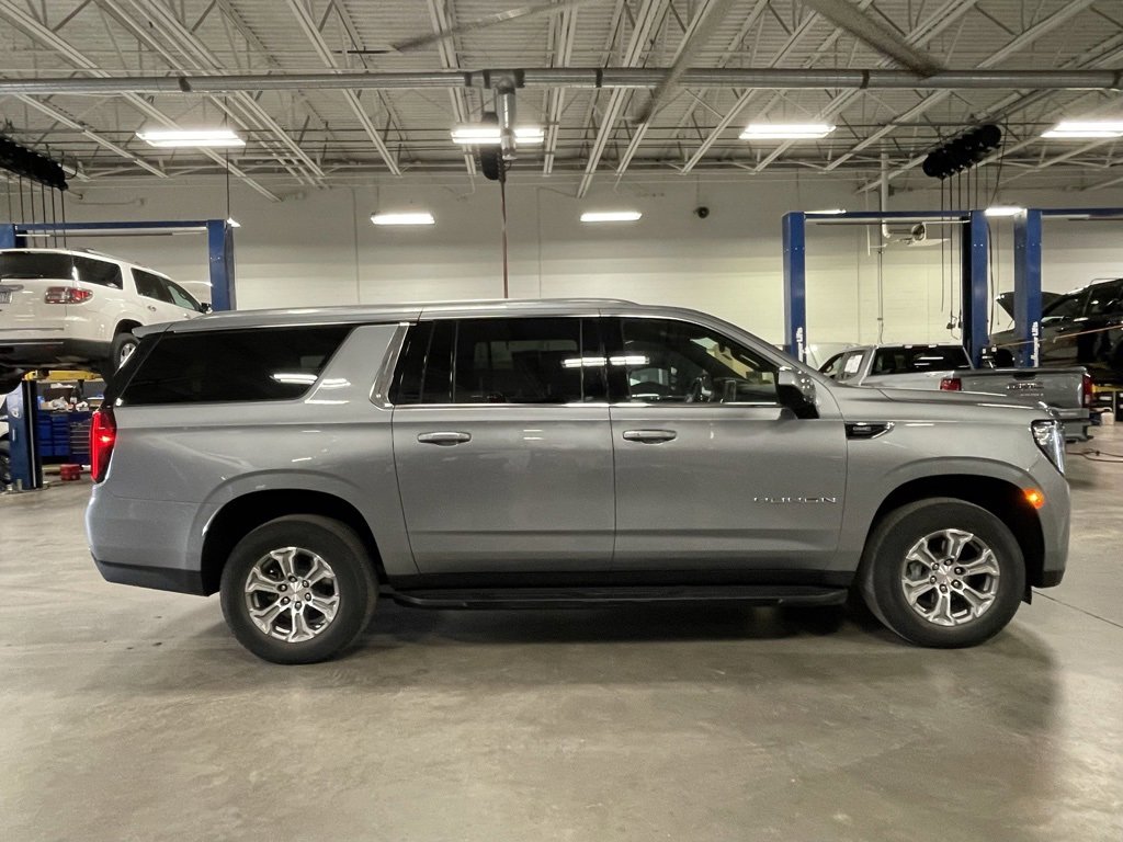 Used 2024 GMC Yukon XL SLE w/ Gmc Pro Safety Plus Package image 9