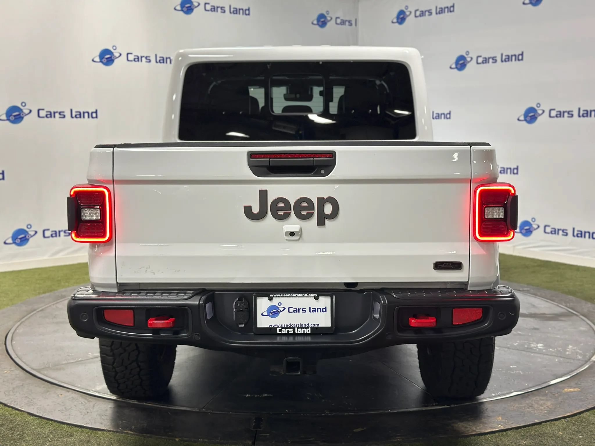 Used 2020 Jeep Gladiator Rubicon AWD/4WD image 4