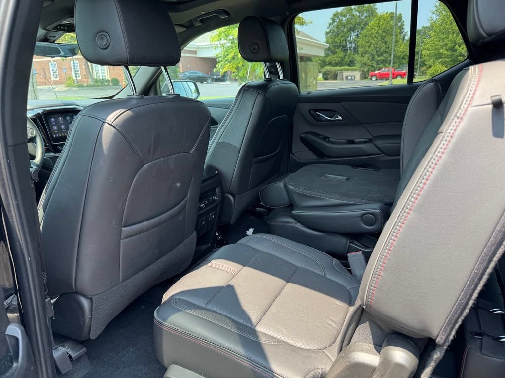 Used 2023 Chevrolet Traverse RS w/ LPO, Floor Liner Package AWD/4WD image 12