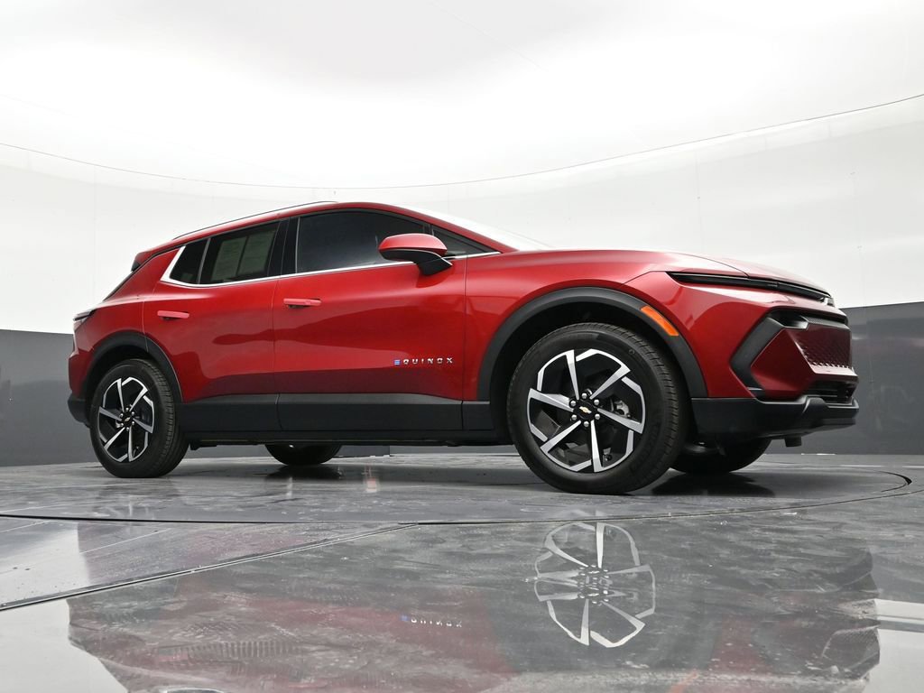 Used 2026 Chevrolet Equinox EV LT image 26