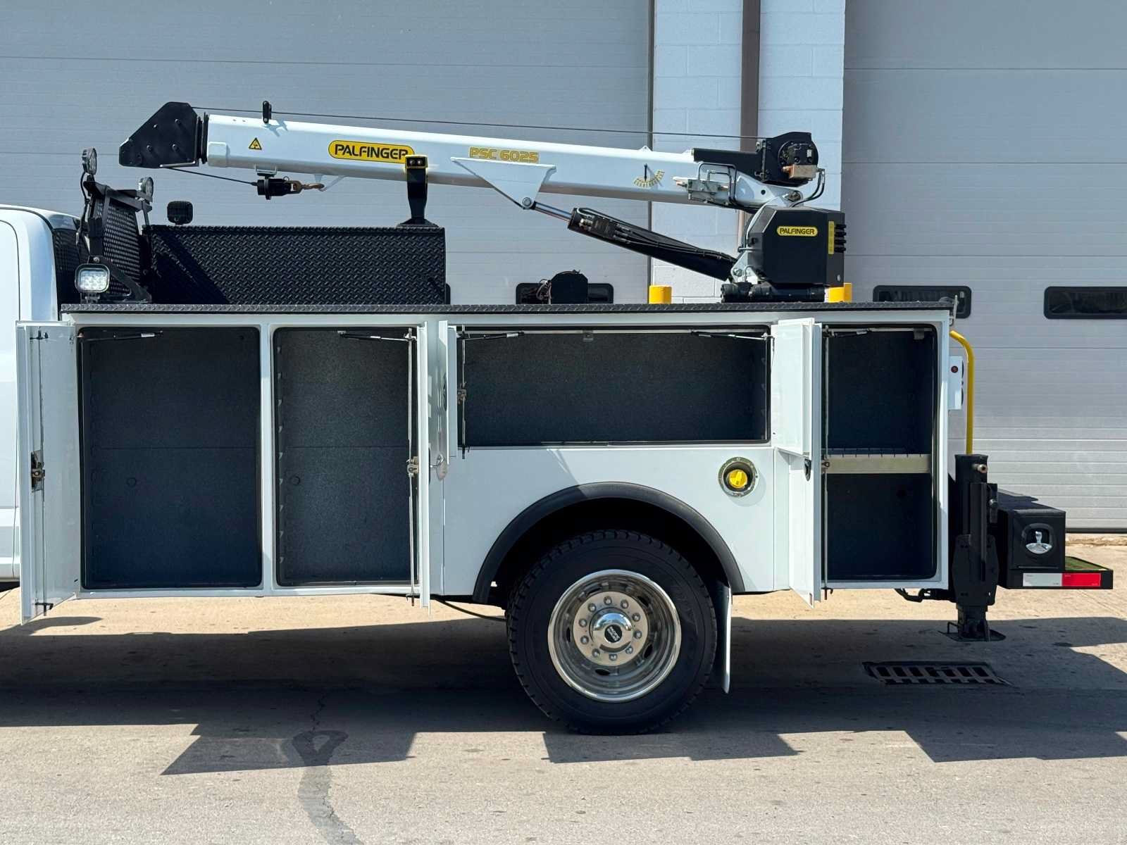 Used 2019 Ford F550 4x4 SuperCab Super Duty image 11