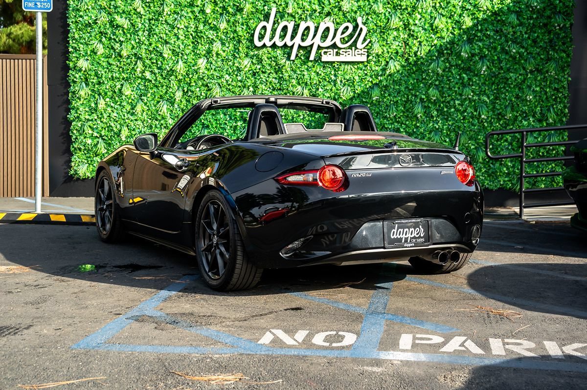 Used 2016 MAZDA MX-5 Miata Club RWD image 7