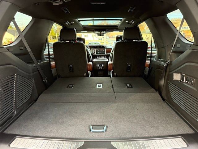 Used 2023 GMC Yukon Denali Ultimate AWD/4WD image 20