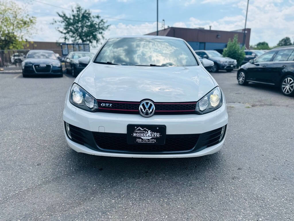 Used 2011 Volkswagen Golf 2-Door image 2