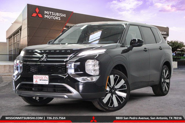 New 2026 Mitsubishi Outlander SE image 1