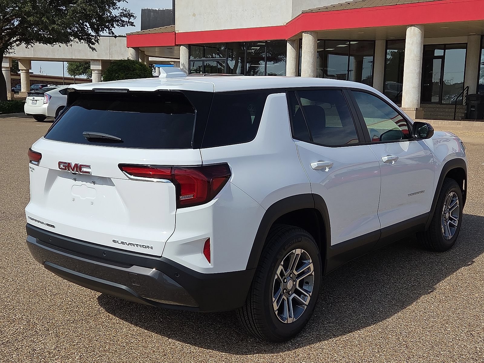 New 2027 GMC Terrain Elevation AWD/4WD image 4