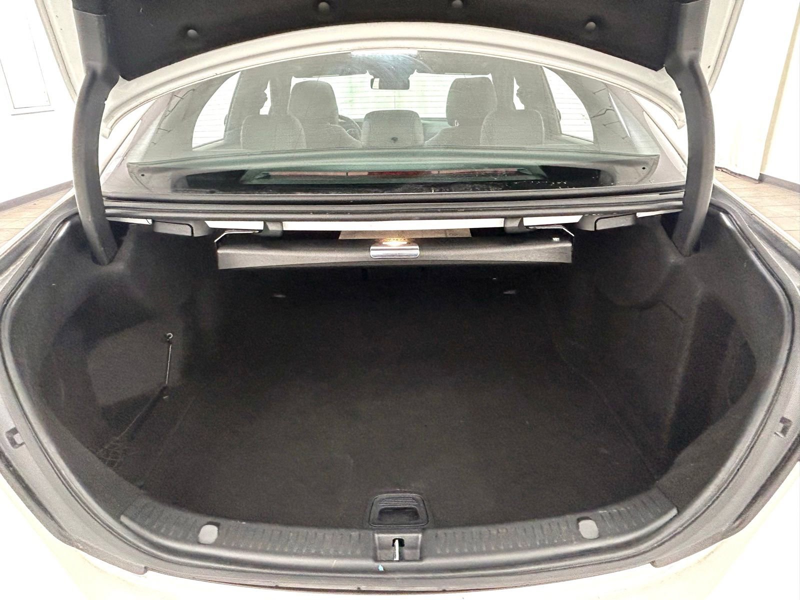 Used 2023 Mercedes-Benz E 350 4MATIC Sedan w/ Premium Package image 37